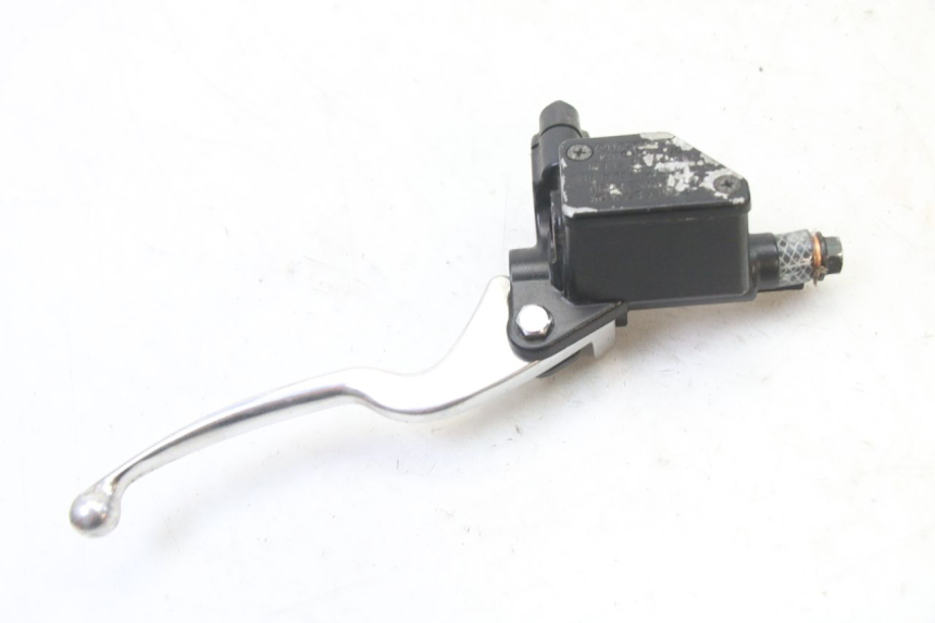 photo de MASTERCYLINDER ANTERIORE SYM FIDDLE 3 III 125 (2014 - 2020) - Altra angolazione