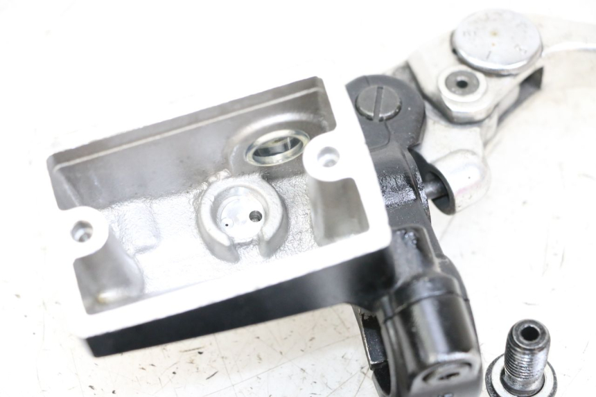 photo de MASTERCYLINDER ANTERIORE YAMAHA FJR ABS 1300 (2006 - 2012) - Zoom sullo stato d'uso