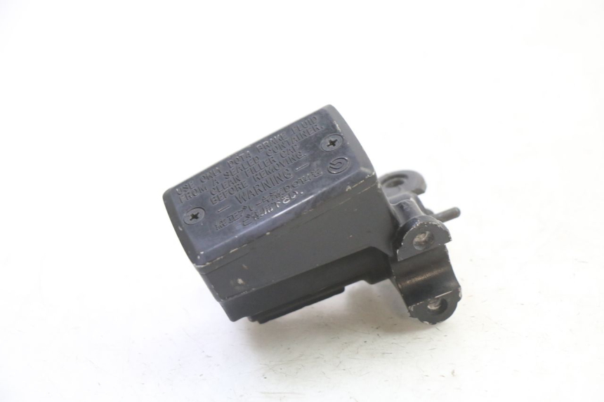 photo de POMPA FRENO ANTERIORE YAMAHA FJR ABS 1300 (2016 - 2020) - Primo piano tecnico