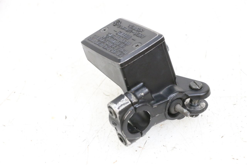 photo de MASTERCYLINDER ANTERIORE YAMAHA FJR ABS 1300 (2006 - 2012) - Vista d'insieme del prodotto