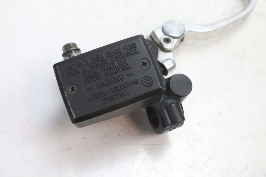 photo de POMPA FRENO ANTERIORE YAMAHA FJR 1300 (2001 - 2005) - Dettaglio del componente