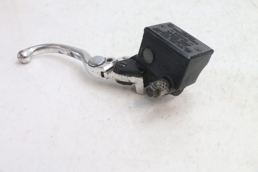 photo de POMPA FRENO ANTERIORE YAMAHA FJR 1300 (2001 - 2005) - Primo piano tecnico