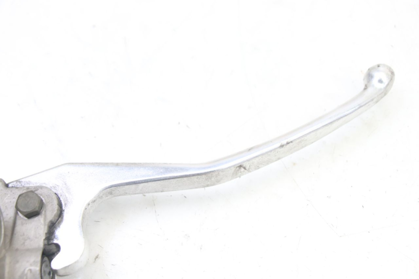 photo de POMPA FRENO ANTERIORE MBK FLAME X 125 (2007 - 2016) - Primo piano tecnico