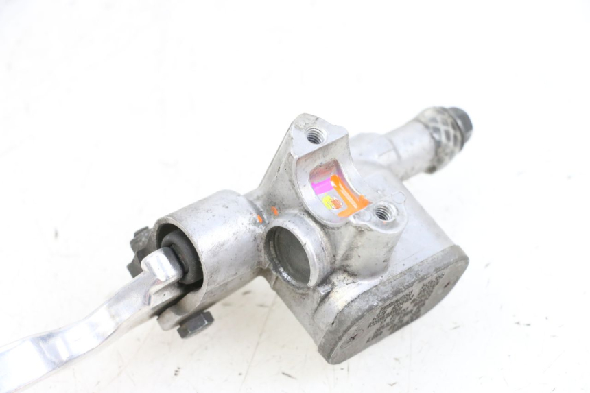 photo de CILINDRO PRINCIPALE ANTERIORE MBK FLIPPER 115 (2013 - 2017) - Primo piano tecnico