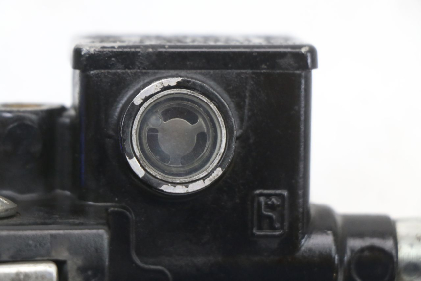 photo de MASTERCYLINDER ANTERIORE PIAGGIO FLY 2T 50 (2004 - 2017) - Dettagli dei punti di fissaggio