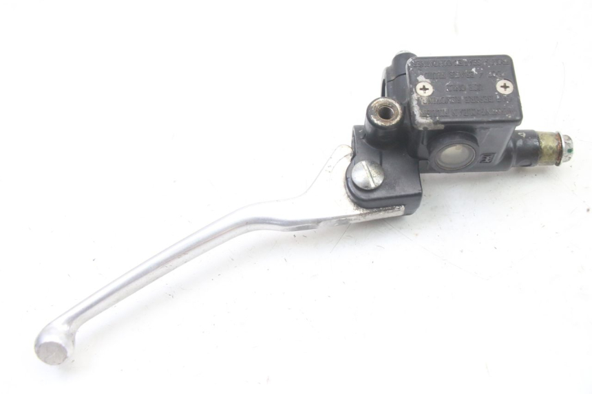 photo de MASTERCYLINDER ANTERIORE PIAGGIO FLY 2T 50 (2004 - 2017) - Primo piano tecnico
