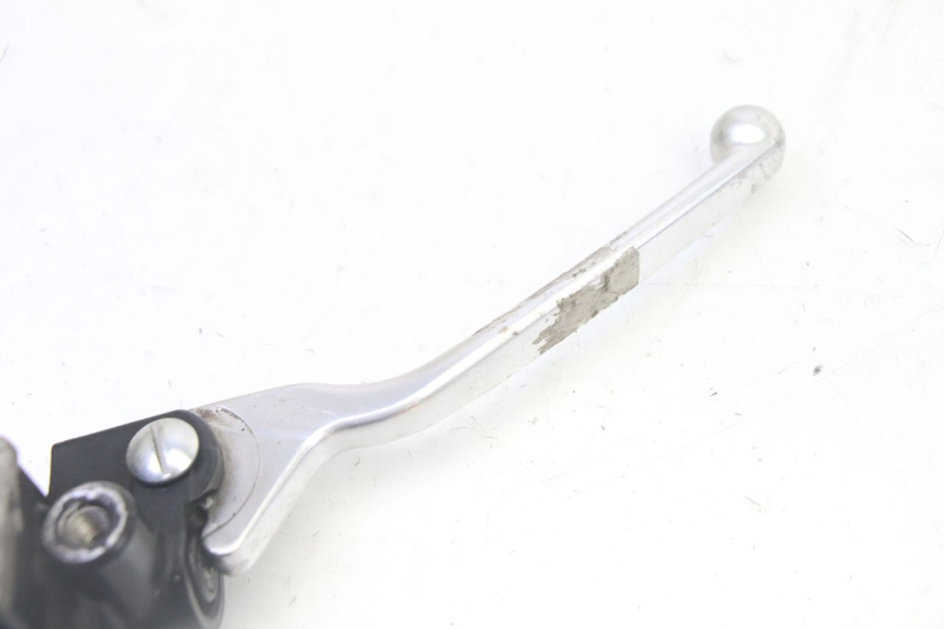 photo de MASTERCYLINDER ANTERIORE PIAGGIO FLY 2T 50 (2004 - 2017) - Primo piano tecnico