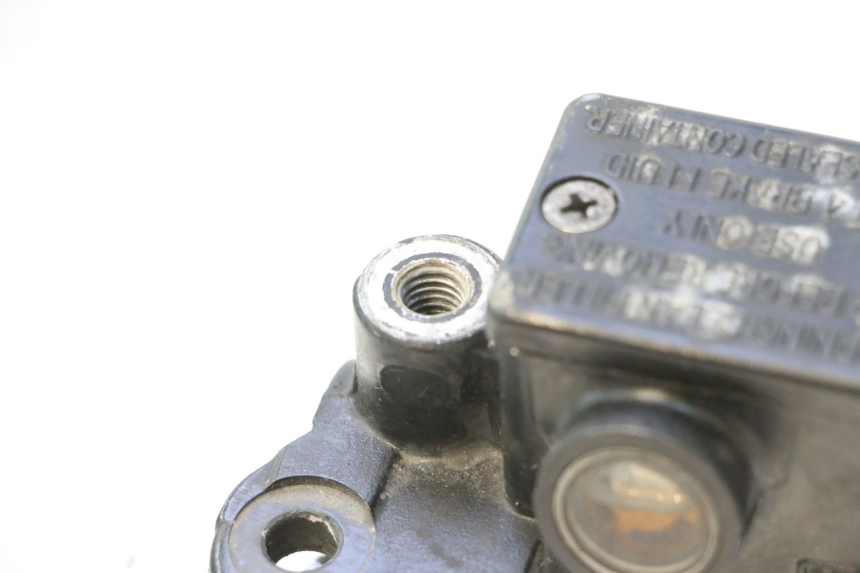 photo de MASTERCYLINDER ANTERIORE PIAGGIO FLY 2T 50 (2004 - 2017) - Zoom sullo stato d'uso