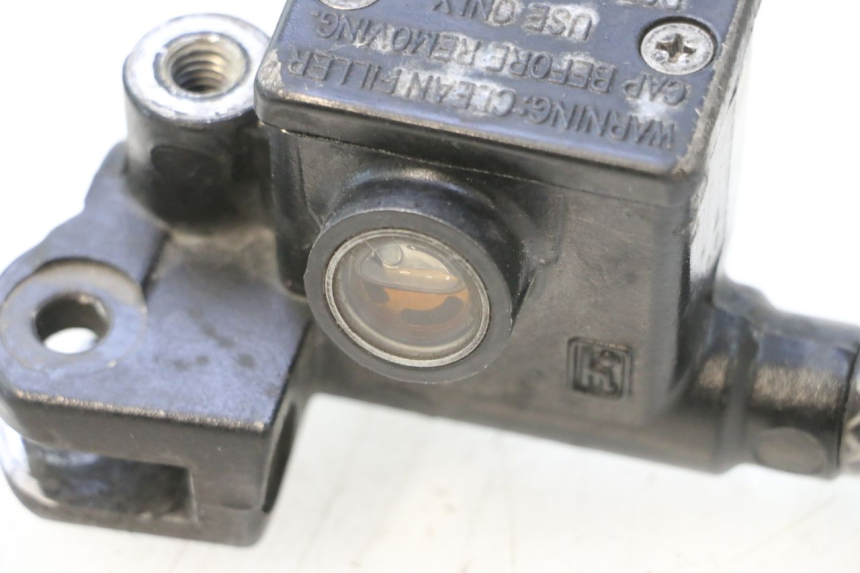 photo de MASTERCYLINDER ANTERIORE PIAGGIO FLY 2T 50 (2004 - 2017) - Altra angolazione