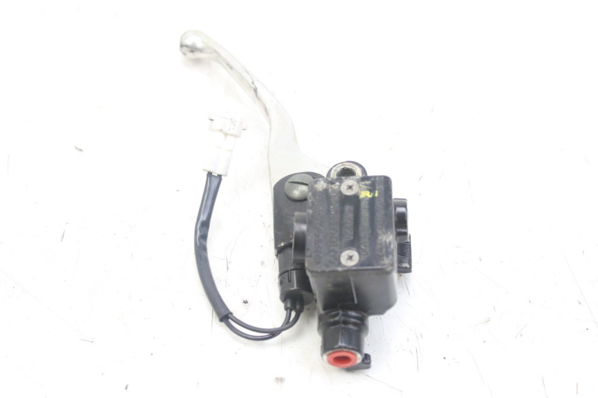 photo de MASTERCYLINDER ANTERIORE PIAGGIO FLY 4T 50 (2013 - 2017) - Primo piano tecnico