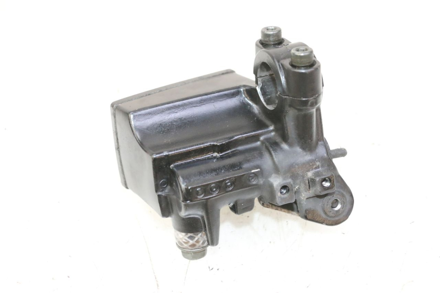 photo de POMPA FRENO ANTERIORE YAMAHA FZ6 N FAZER 600 (2004 - 2006) - Altra angolazione