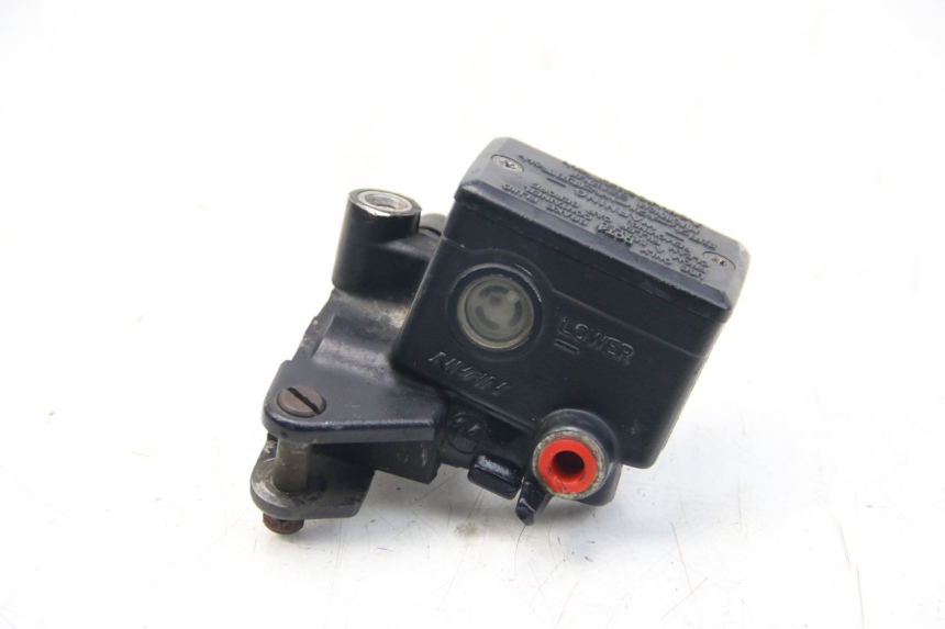 photo de MASTERCYLINDER ANTERIORE YAMAHA FZS FAZER 600 (2001 - 2003) - Vista principale