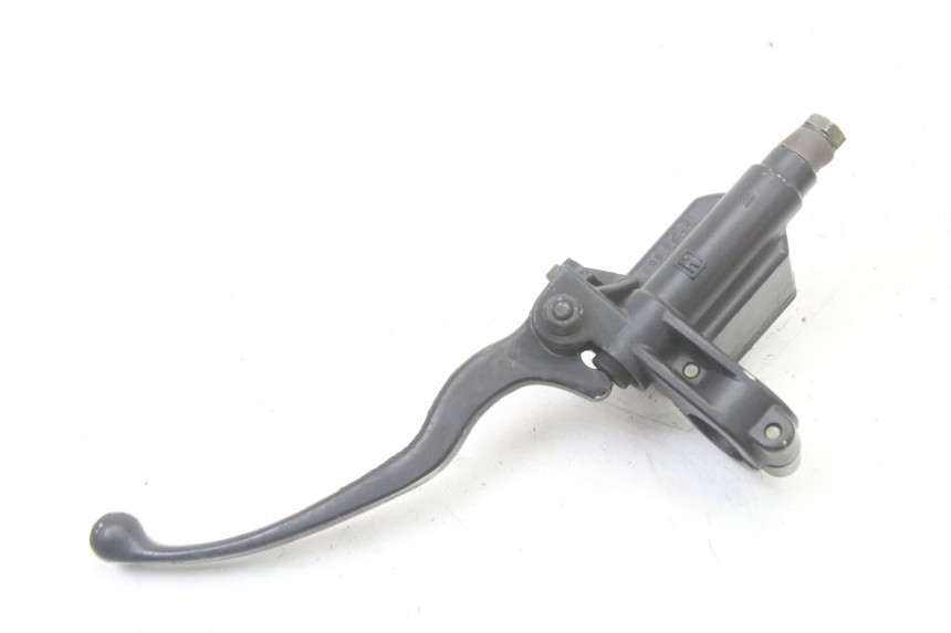 photo de POMPA FRENO ANTERIORE GILERA NEXUS 300 (2008 - 2013) - Dettagli dei punti di fissaggio