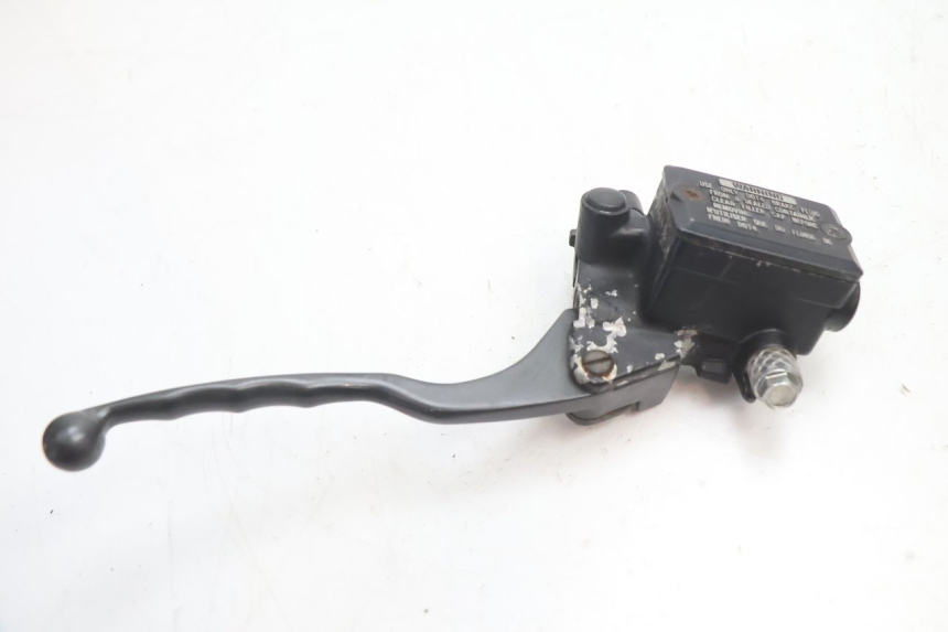 photo de POMPA FRENO ANTERIORE KAWASAKI GPX F ZX750F 750 (1986 - 1990) - Altra angolazione