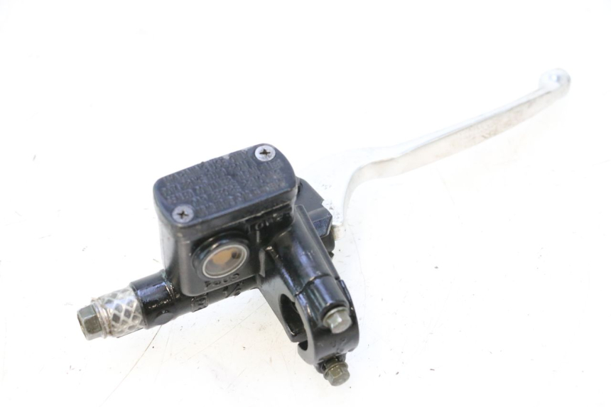 photo de POMPA FRENO ANTERIORE KYMCO GRAND DINK 125 (2008 - 2014) - Dettagli dei punti di fissaggio
