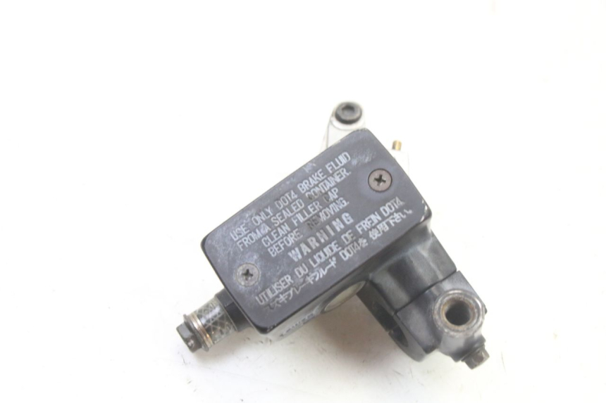 photo de POMPA FRENO ANTERIORE SUZUKI GS GSE 500 (2001 - 2003) - Dettaglio del componente