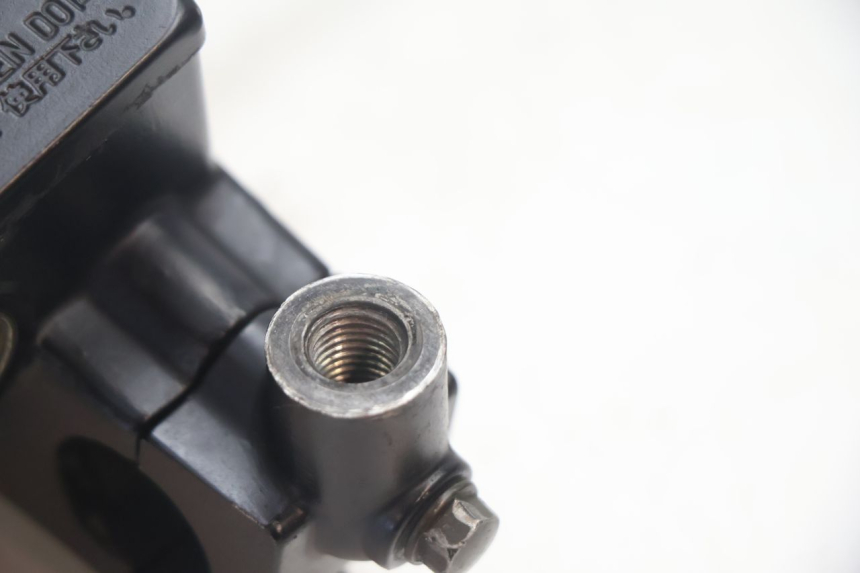 photo de POMPA FRENO ANTERIORE SUZUKI GSF N BANDIT 1200 (2001 - 2005) - Zoom sullo stato d'uso