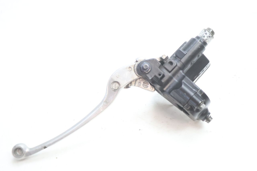 photo de POMPA FRENO ANTERIORE SUZUKI GSF N BANDIT 1200 (2001 - 2005) - Dettagli dei punti di fissaggio