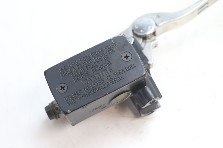photo de POMPA FRENO ANTERIORE SUZUKI GSR 600 (2005 - 2012) - Dettaglio del componente