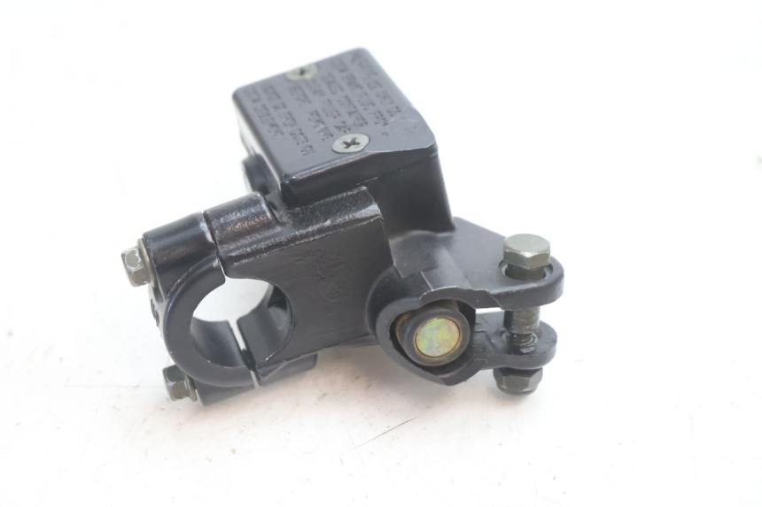photo de MASTERCYLINDER ANTERIORE EUROCKA GTR 50 (2007 - 2017) - Primo piano tecnico