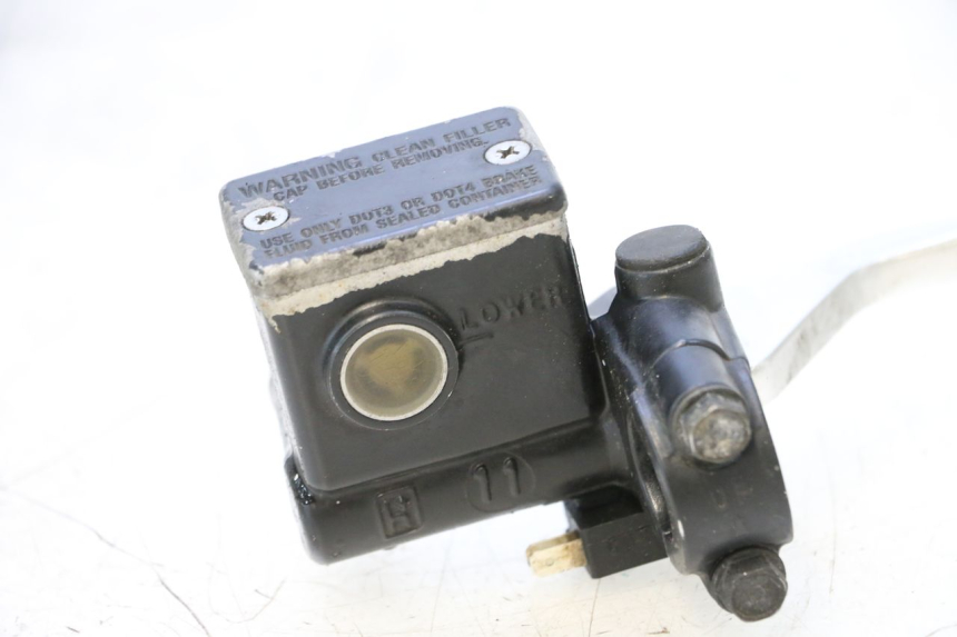 photo de CILINDRO PRINCIPALE ANTERIORE SYM GTS EVO 125 (2009 - 2013) - Altra angolazione
