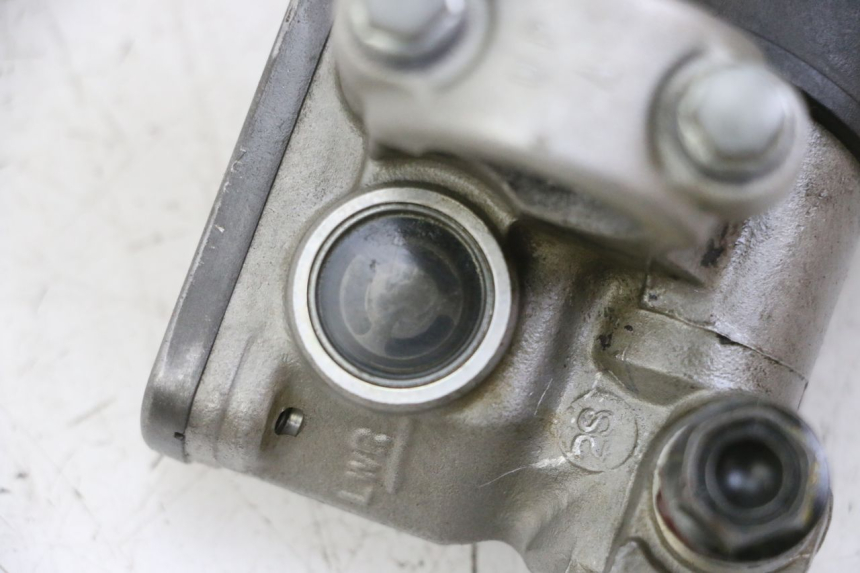 photo de POMPA FRENO ANTERIORE HONDA CR 85 (2003 - 2007) - Zoom sullo stato d'uso