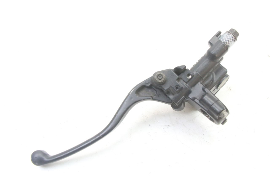 photo de MASTERCYLINDER ANTERIORE HONDA FES S-WING SWING ABS 125 (2007 - 2015) - Dettagli dei punti di fissaggio