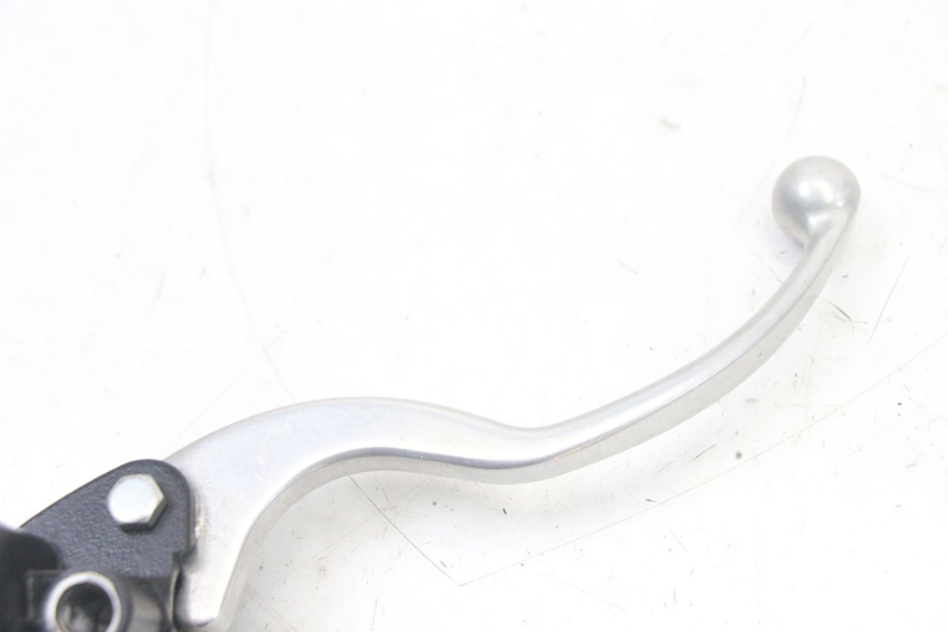 photo de CILINDRO PRINCIPALE ANTERIORE HONDA PCX (JF57/JF64) 125 (2014 - 2018) - Primo piano tecnico