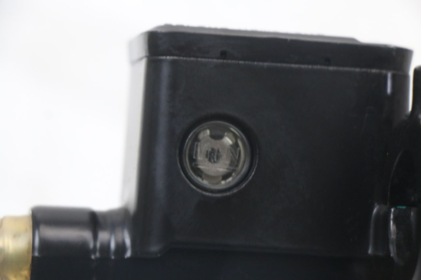 photo de POMPA FRENO ANTERIORE HUSQVARNA SVARTPILEN 401 (2018 - 2023) - Ricambio usato controllato