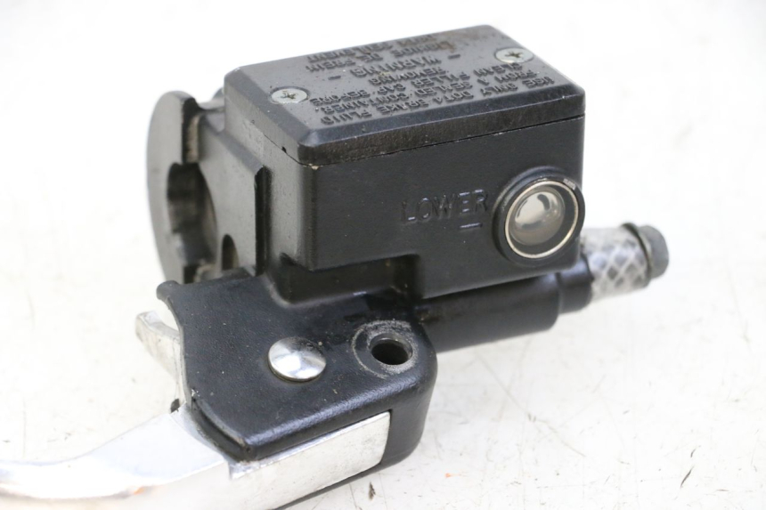 photo de POMPA FRENO ANTERIORE KEEWAY K-LIGHT KLIGHT 125 (2018 - 2025) - Dettagli dei punti di fissaggio