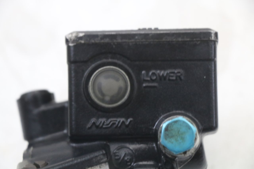 photo de POMPA FRENO ANTERIORE KAWASAKI ZR7 ZR-7 S 750 (1999 - 2004) - Primo piano tecnico