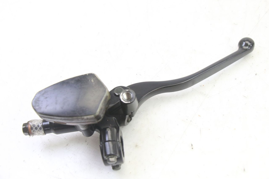 photo de POMPA FRENO ANTERIORE KIDEN KD125-G 125 (2018 - 2022) - Primo piano tecnico