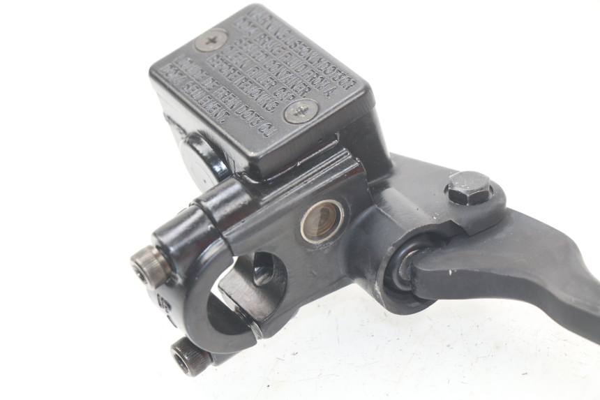photo de MASTERCYLINDER ANTERIORE PEUGEOT KISBEE 2T 50 (2010 - 2017) - Zoom sullo stato d'uso