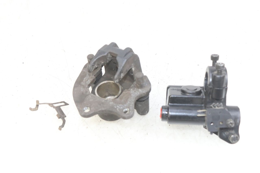 photo de MASTERCYLINDER ANTERIORE PEUGEOT KISBEE 2T 50 (2010 - 2017) - Dettagli dei punti di fissaggio