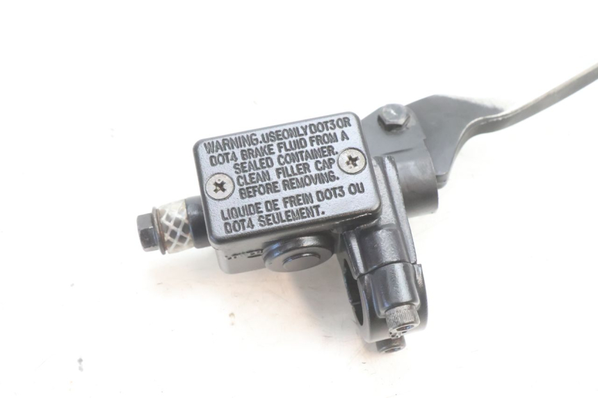 photo de MASTERCYLINDER ANTERIORE PEUGEOT KISBEE 2T 50 (2010 - 2017) - Dettaglio del componente