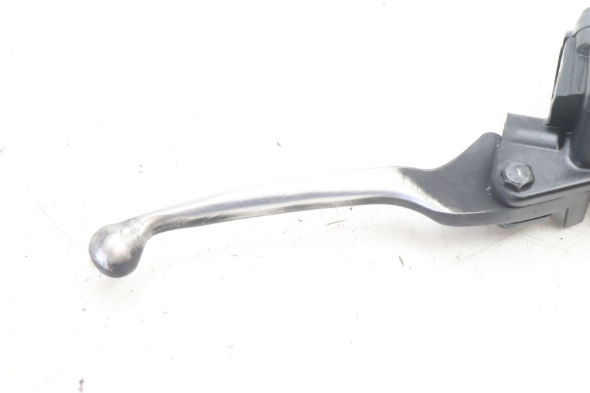 photo de MASTERCYLINDER ANTERIORE PEUGEOT KISBEE 2T 50 (2010 - 2017) - Primo piano tecnico