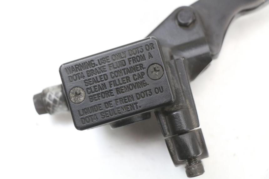 photo de MASTERCYLINDER ANTERIORE PEUGEOT KISBEE 4T 50 (2018 - 2022) - Dettaglio del componente