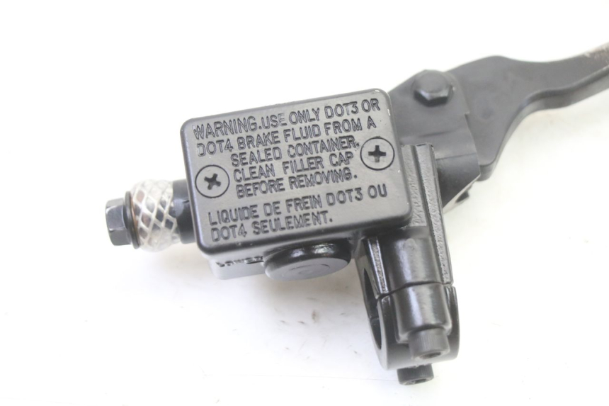 photo de MASTERCYLINDER ANTERIORE PEUGEOT KISBEE 4T 50 (2018 - 2022) - Dettaglio del componente