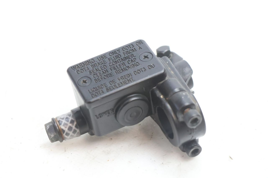 photo de MASTERCYLINDER ANTERIORE PEUGEOT KISBEE 4T 50 (2018 - 2022) - Dettaglio del componente