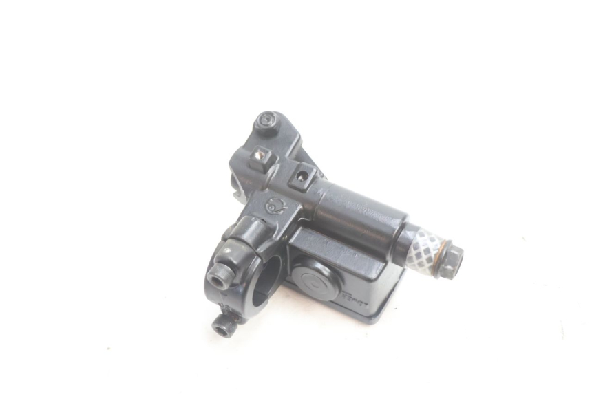 photo de MASTERCYLINDER ANTERIORE PEUGEOT KISBEE 4T 50 (2018 - 2022) - Primo piano tecnico