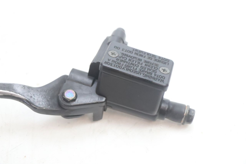 photo de MASTERCYLINDER ANTERIORE PEUGEOT KISBEE 4T 50 (2010 - 2017) - Vista d'insieme del prodotto