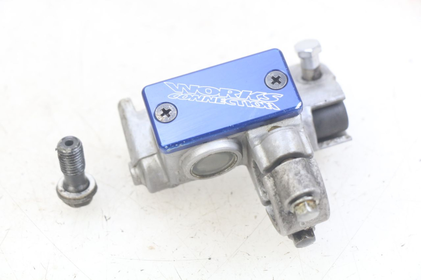 photo de MASTERCYLINDER ANTERIORE KAWASAKI KX 85 (2001 - 2013) - Stato della superficie e materiale
