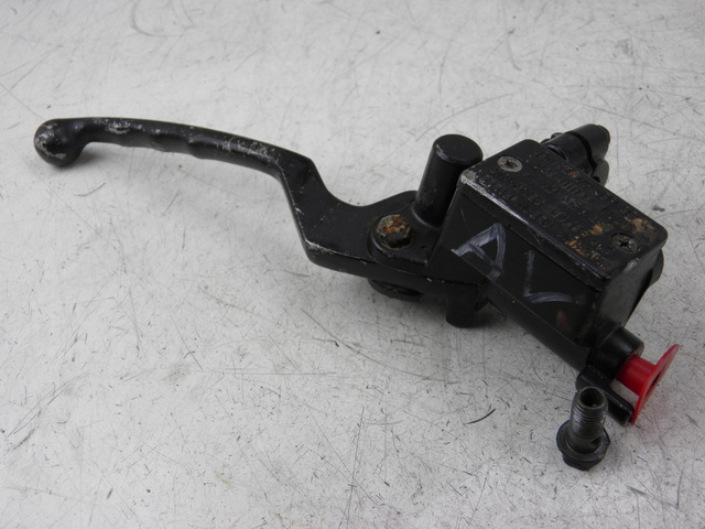 photo de POMPA FRENO ANTERIORE KYMCO QUANNON 125 (2007 - 2014) - Vista principale