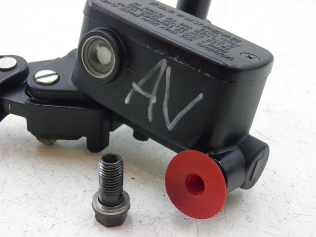 photo de CILINDRO PRINCIPALE ANTERIORE KYMCO XCITING RI ABS 500 (2010) - Ricambio usato controllato