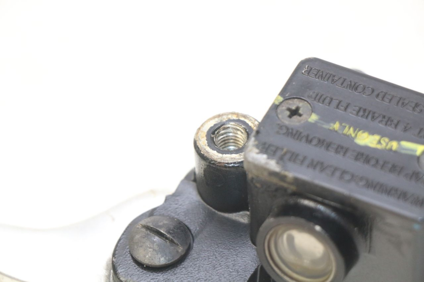 photo de MASTERCYLINDER ANTERIORE PIAGGIO LIBERTY IGET 4T 50 (2015 - 2020) - Primo piano tecnico