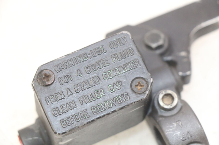 photo de MASTERCYLINDER ANTERIORE PEUGEOT LUDIX 50 (2008 - 2017) - Altra angolazione