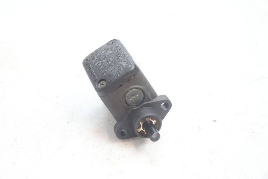 photo de POMPA FRENO ANTERIORE MBK MACH G AC 50 (2002 - 2014) - Altra angolazione