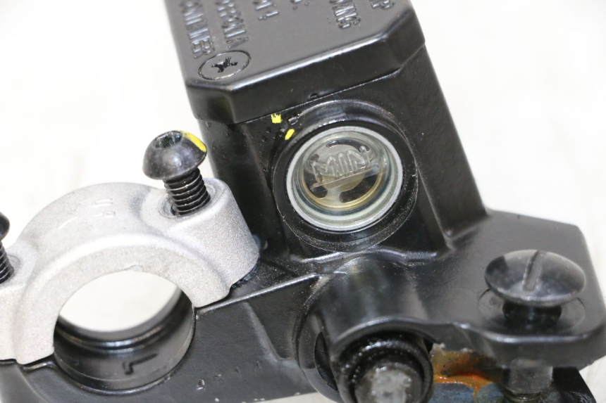 photo de POMPA FRENO ANTERIORE PIAGGIO MP3 HPE 310 (2024 - 2025) - Primo piano tecnico