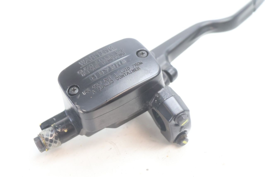 photo de POMPA FRENO ANTERIORE PIAGGIO MP3 HPE 530 (2022 - 2026) - Zoom sullo stato d'uso