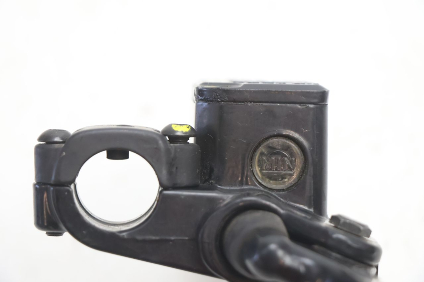 photo de MASTERCYLINDER ANTERIORE PIAGGIO MP3 LT 400 (2007 - 2012) - Primo piano tecnico